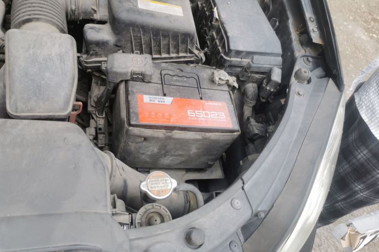 Used Kia Carens 2011 2.0L 7-Seater Automatic Comfort Edition Engine Bay Left