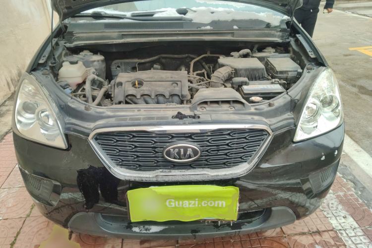 Used Kia Carens 2011 1.6L 5-Seater Manual Luxury Edition Engine Bay