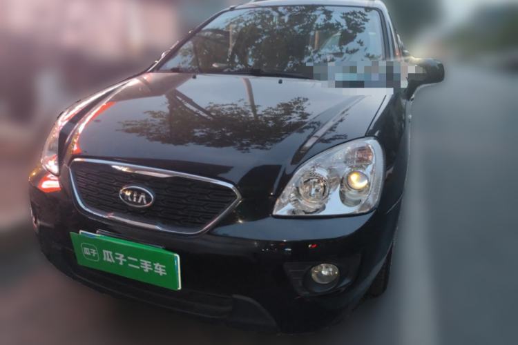 Used Kia Carens 2011 2.0L 7-Seater Automatic Standard Edition Front
