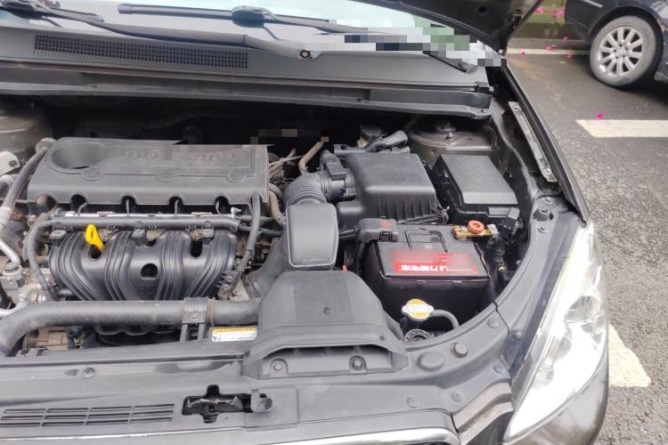 Used Kia Carens 2011 2.0L 7-Seater Automatic Comfort Edition Engine Bay Left