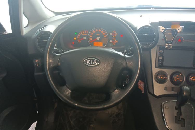 Used Kia Carens 2011 2.0L 7-Seater Automatic Standard Edition Steering Wheel