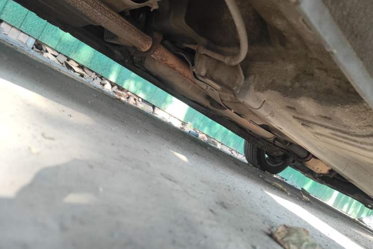 Used Kia Carens 2011 2.0L 7-Seater Automatic Standard Edition Chassis Rear Right