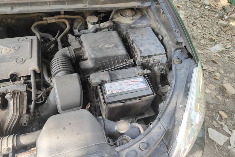 Used Kia Carens 2011 2.0L 7-Seater Automatic Standard Edition Engine Bay Left