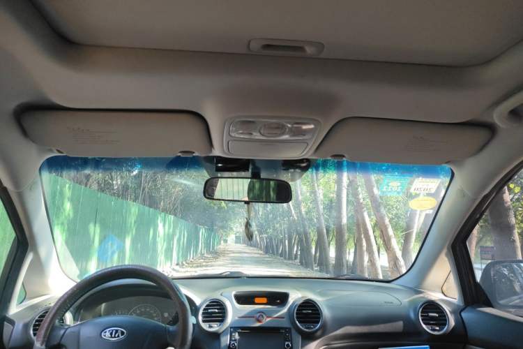 Used Kia Carens 2011 2.0L 7-Seater Automatic Standard Edition Headliner