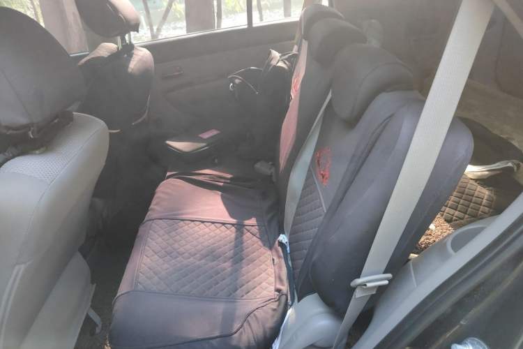Used Kia Carens 2011 2.0L 7-Seater Automatic Standard Edition Left Rear Seat