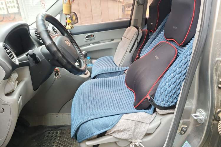 Used Kia Carens 2011 1.6L 5-Seater Manual Comfort Edition Left Front Seat