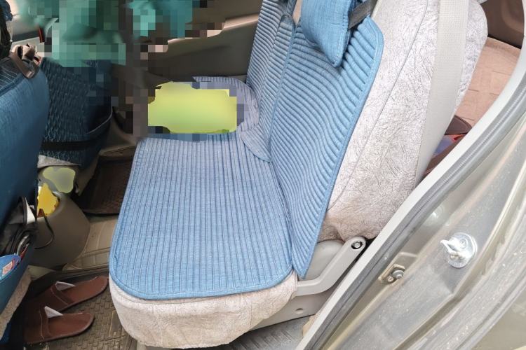 Used Kia Carens 2011 1.6L 5-Seater Manual Comfort Edition Left Rear Seat