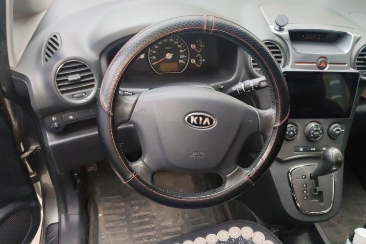 Used Kia Carens 2011 2.0L 7-Seater Automatic Standard Edition Steering Wheel