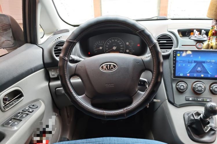 Used Kia Carens 2011 1.6L 5-Seater Manual Comfort Edition Steering Wheel
