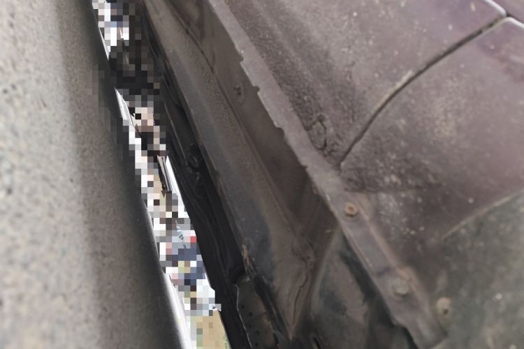 Used Kia Carens 2011 2.0L 7-Seater Automatic Standard Edition Chassis Front Right