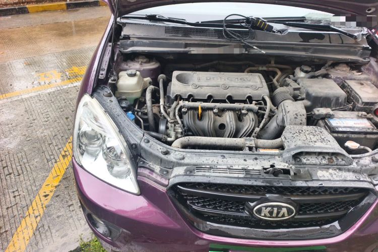 Used Kia Carens 2011 2.0L 7-Seater Automatic Standard Edition Engine Bay Right