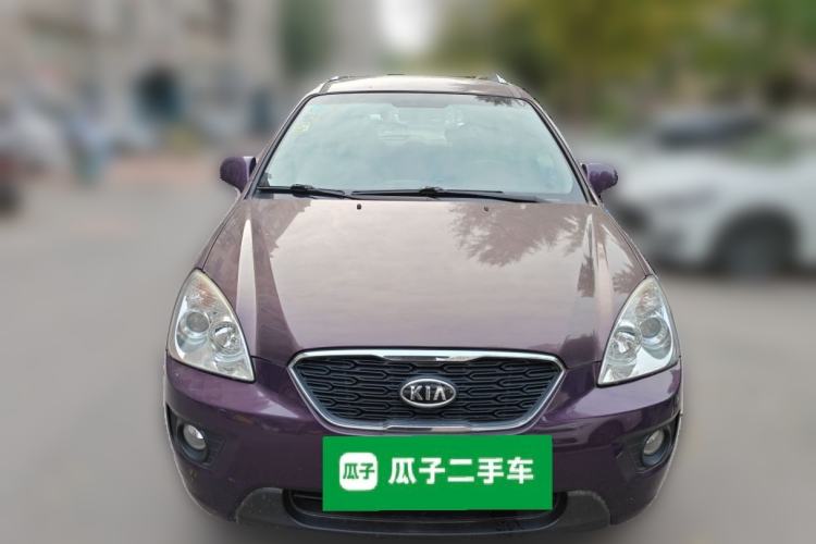 Used Kia Carens 2011 2.0L 7-Seater Automatic Standard Edition Front