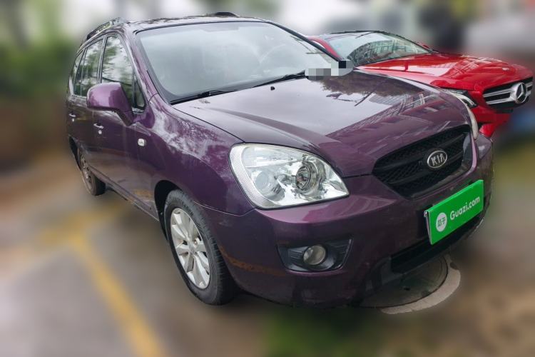 Used Kia Carens 2011 2.0L 7-Seater Automatic Standard Edition Front Right 45 Deg