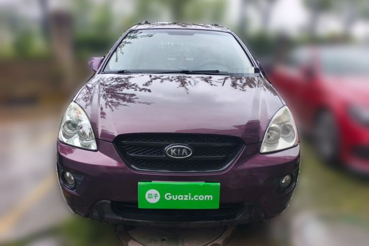 Used Kia Carens 2011 2.0L 7-Seater Automatic Standard Edition Front