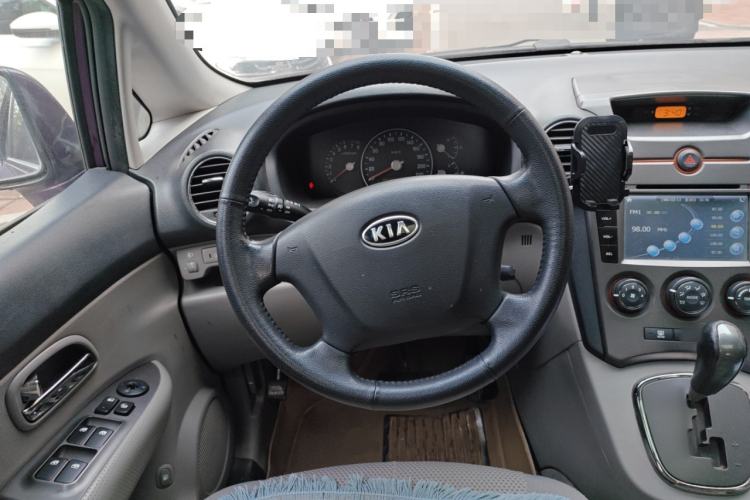 Used Kia Carens 2011 2.0L 7-Seater Automatic Standard Edition Steering Wheel