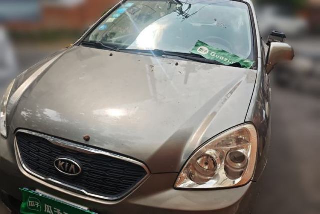 Used Kia Carens 2011 2.0L 7-Seater Automatic Standard Edition