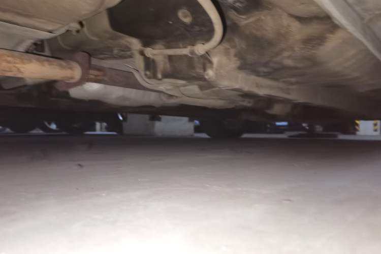 Used Kia Carens 2011 2.0L 5-Seater Automatic Comfort Edition Chassis Rear Right
