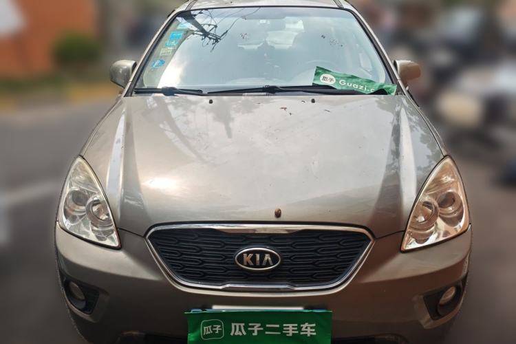 Used Kia Carens 2011 2.0L 7-Seater Automatic Standard Edition Front