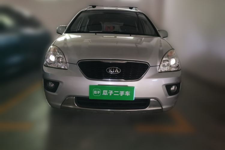 Used Kia Carens 2011 2.0L 7-Seater Automatic Standard Edition Front