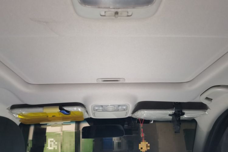 Used Kia Carens 2011 2.0L 7-Seater Automatic Standard Edition Headliner