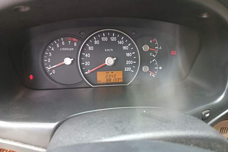 Used Kia Carens 2011 1.6L 5-Seater Manual Comfort Edition Instrument Cluster