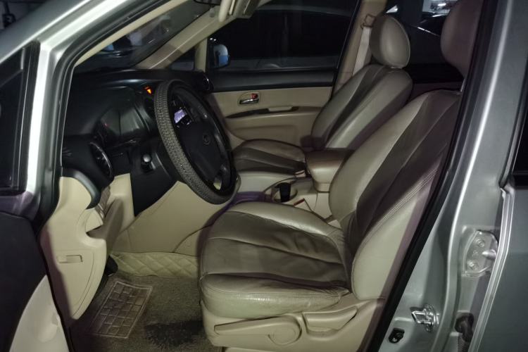 Used Kia Carens 2011 2.0L 7-Seater Automatic Standard Edition Left Front Seat