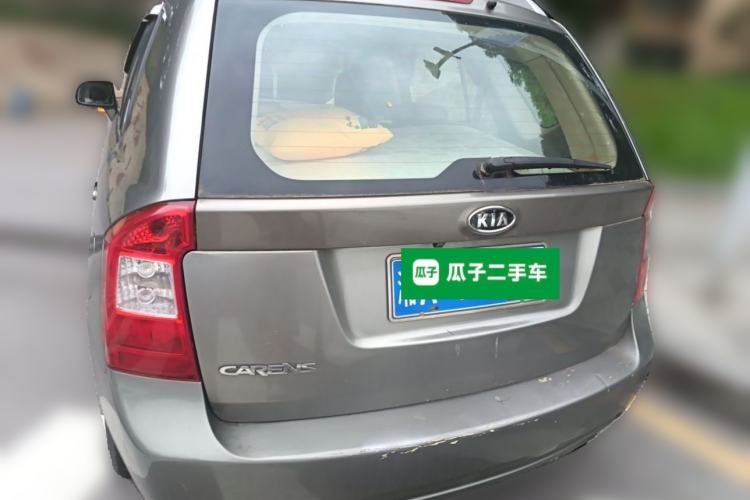 Used Kia Carens 2011 1.6L 5-Seater Manual Comfort Edition Rear