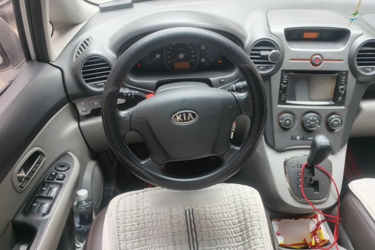 Used Kia Carens 2011 2.0L 7-Seater Automatic Standard Edition Steering Wheel
