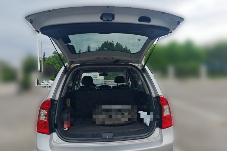Used Kia Carens 2011 2.0L 7-Seater Automatic Comfort Edition Trunk