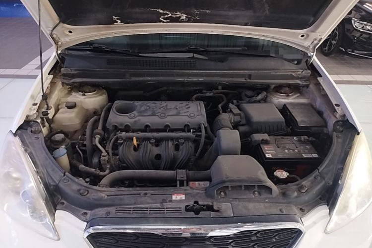 Used Kia Carens 2011 2.0L 5-Seater Automatic Comfort Edition Engine Bay