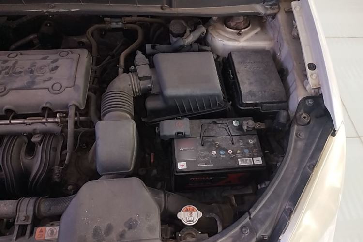 Used Kia Carens 2011 2.0L 5-Seater Automatic Comfort Edition Engine Bay Left