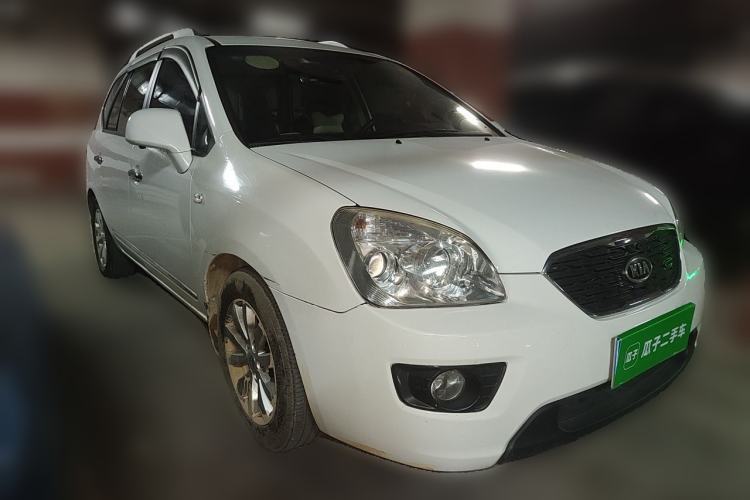 Used Kia Carens 2011 2.0L 5-Seater Automatic Comfort Edition Front Right 45 Deg