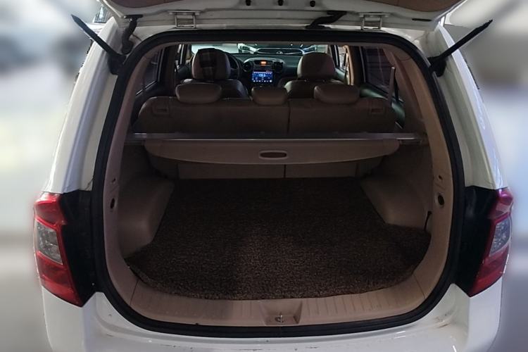 Used Kia Carens 2011 2.0L 5-Seater Automatic Comfort Edition Trunk
