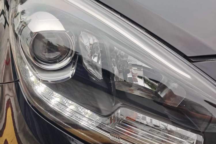 Used Kia Carens 2013 2.0L 7-Seater Automatic Standard Version China IV Standard Exterior 6