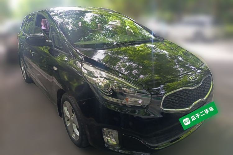 Used Kia Carens 2013 2.0L 7-Seater Automatic Comfort Edition China IV Standard Front Right 45 Deg