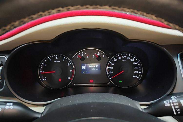 Used Kia Carens 2013 2.0L 7-Seater Automatic Standard Version China V Standard Instrument Cluster
