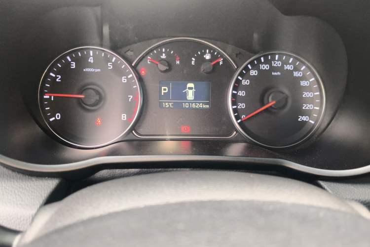 Used Kia Carens 2013 2.0L 5-Seater Automatic Standard Version China IV Standard Odometer Close Up