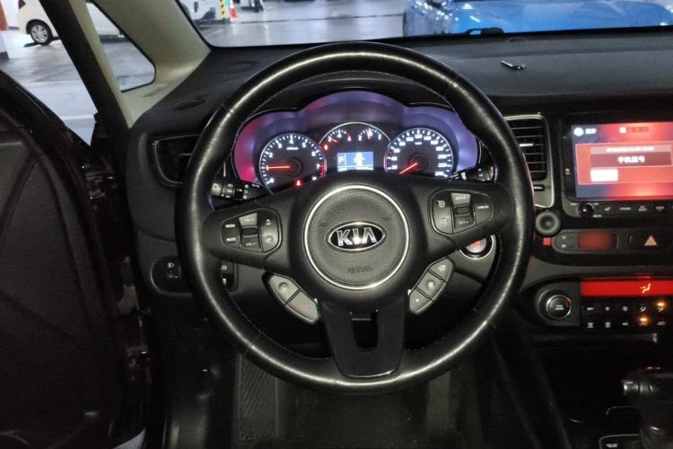 Used Kia Carens 2013 2.0L 7-Seater Automatic Luxury Version China IV Standard Steering Wheel