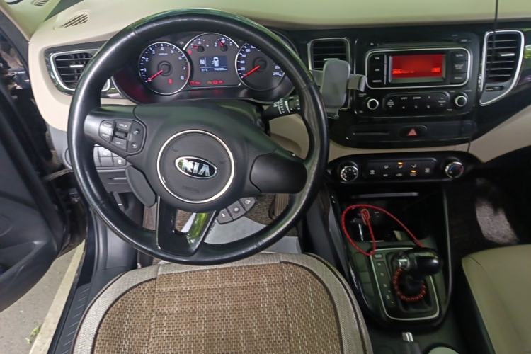 Used Kia Carens 2013 2.0L 7-Seater Automatic Comfort Edition China IV Standard Steering Wheel