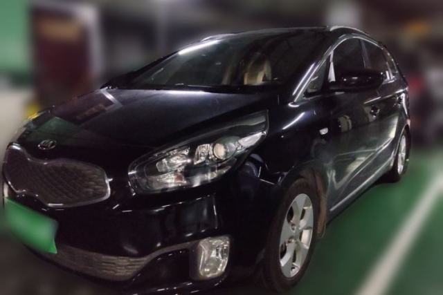 Kia Carens 2013 2.0L 5-Seater Automatic Standard Version China IV Standard usado