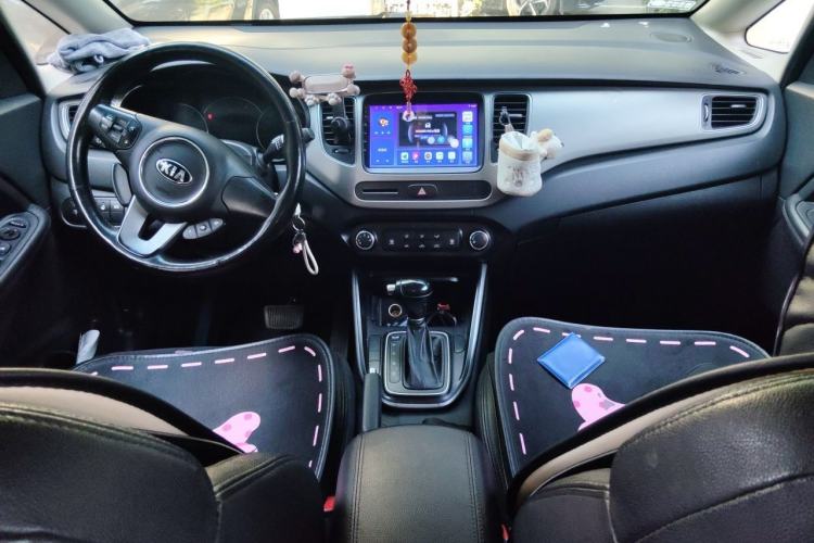 Used Kia Carens 2013 2.0L 5-Seater Automatic Standard Version China V Standard Center Console
