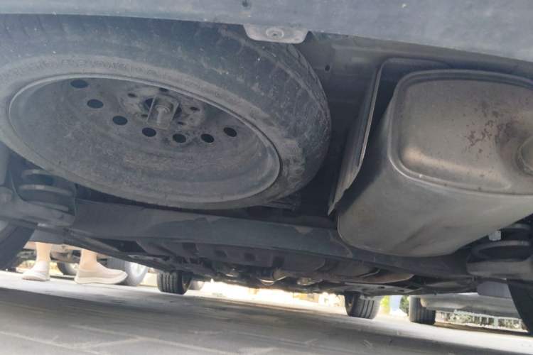 Used Kia Carens 2013 2.0L 5-Seater Automatic Standard Version China V Standard Chassis Rear