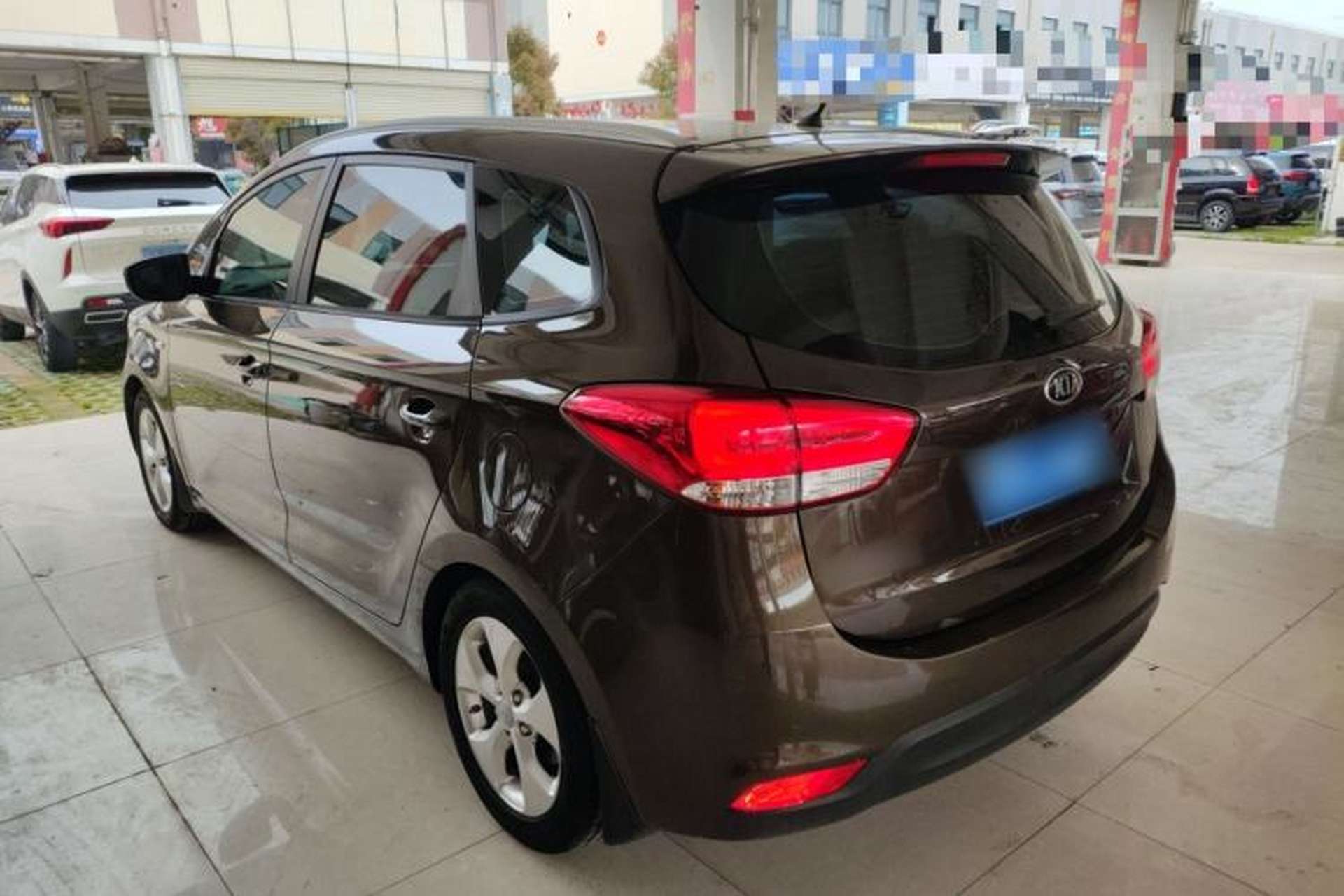 Used Kia Carens 2013 2.0L 7-Seater Automatic Comfort Edition China IV Standard Exterior 2