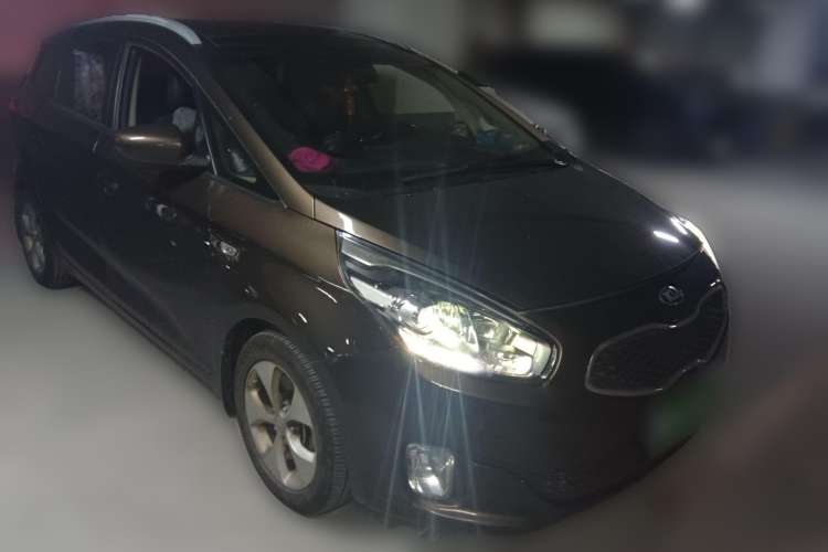 Used Kia Carens 2013 2.0L 5-Seater Automatic Standard Version China V Standard Front Right 45 Deg
