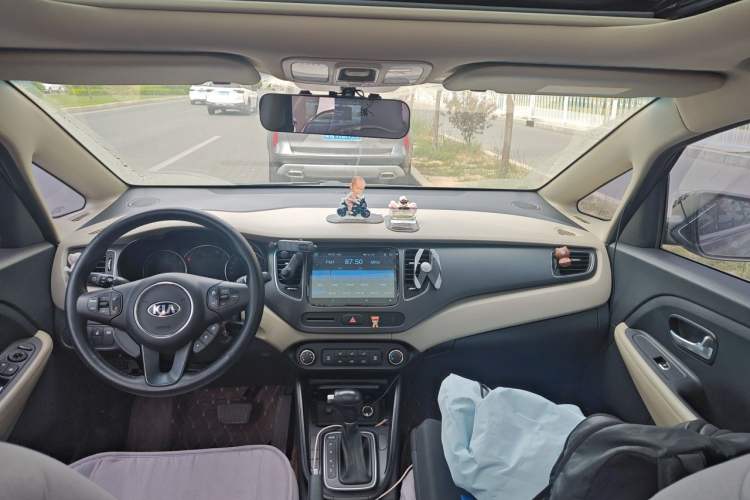 Used Kia Carens 2013 2.0L 5-Seater Automatic Standard Version China V Standard Headliner