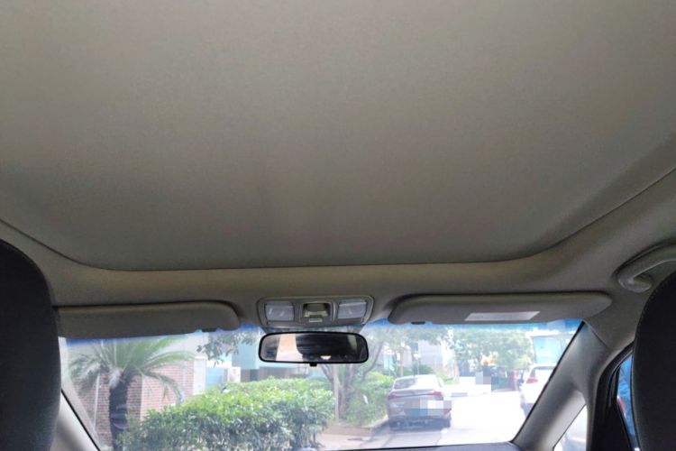 Used Kia Carens 2013 2.0L 5-Seater Automatic Comfort Version China IV Standard Headliner