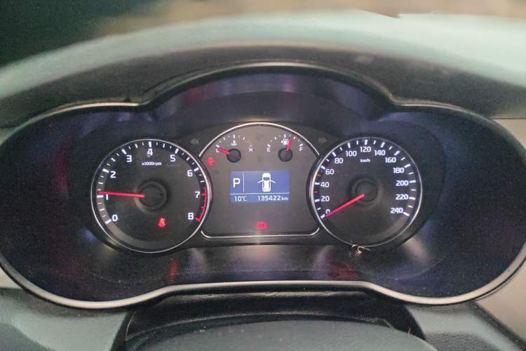 Used Kia Carens 2013 2.0L 5-Seater Automatic Comfort Version China V Standard Instrument Cluster