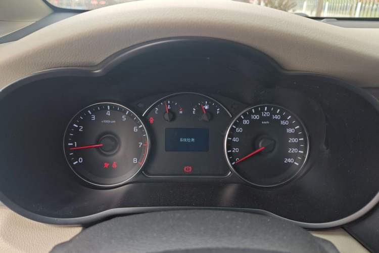Used Kia Carens 2013 2.0L 5-Seater Automatic Standard Version China V Standard Instrument Cluster