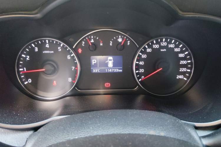 Used Kia Carens 2013 2.0L 5-Seater Automatic Standard Version China V Standard Instrument Cluster