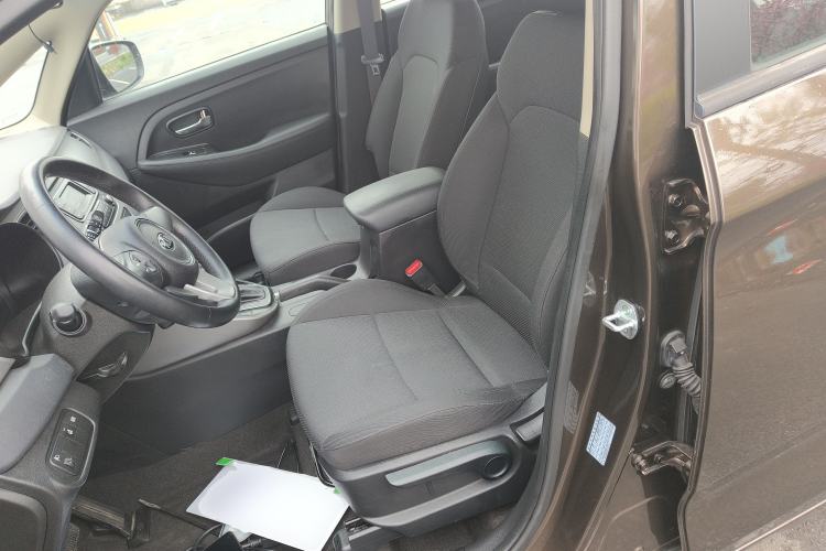 Used Kia Carens 2013 2.0L 5-Seater Automatic Standard Version China V Standard Left Front Seat